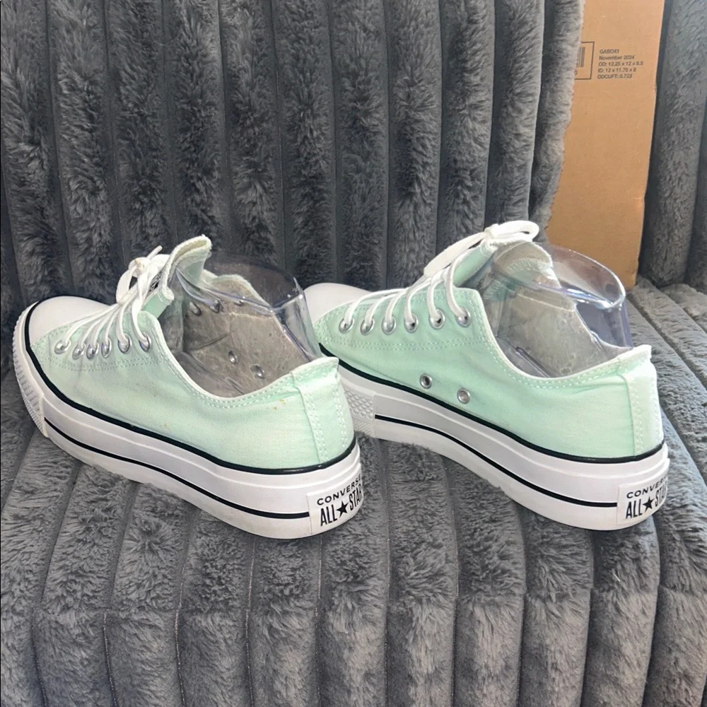 Light Teal Converse Platforms size 8 - Picture 4 of 10